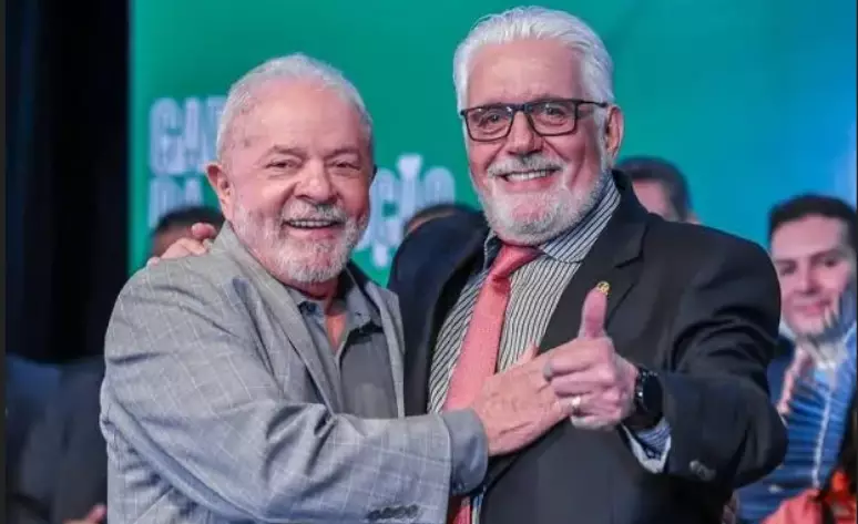 Operação contra Jaques Wagner mira braço do Master no PT da Bahia; político recebeu apartamento de R$ 2,5 mi e propina de R$ 3,5 mi