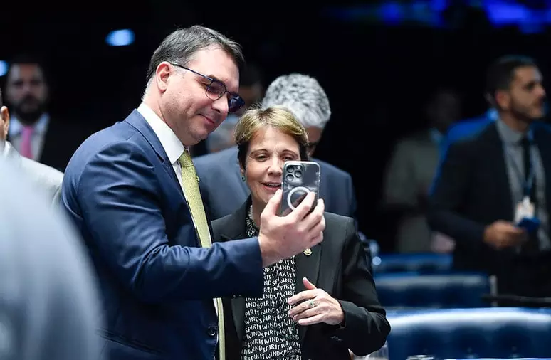 PP anuncia neutralidade na eleição e frustra planos de Flávio Bolsonaro ter Tereza Cristina como vice